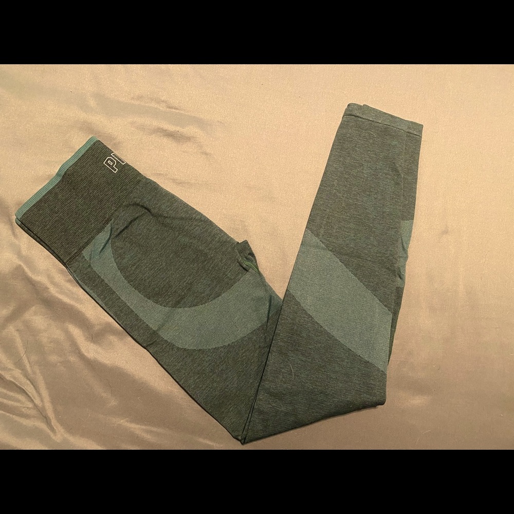 Victoria Secret PINK seamless yoga pant